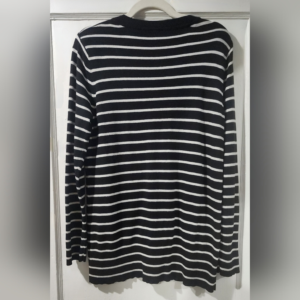 🪻Jacob Black & White Striped V-Neck Button-Front Cardigan🪻size: L - Picture 4 of 6